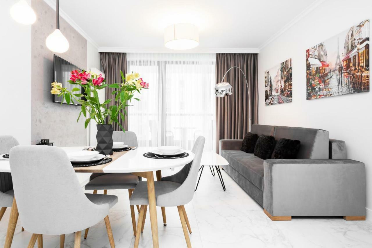 Apartments Warsaw Dzielna By Noclegi Renters المظهر الخارجي الصورة