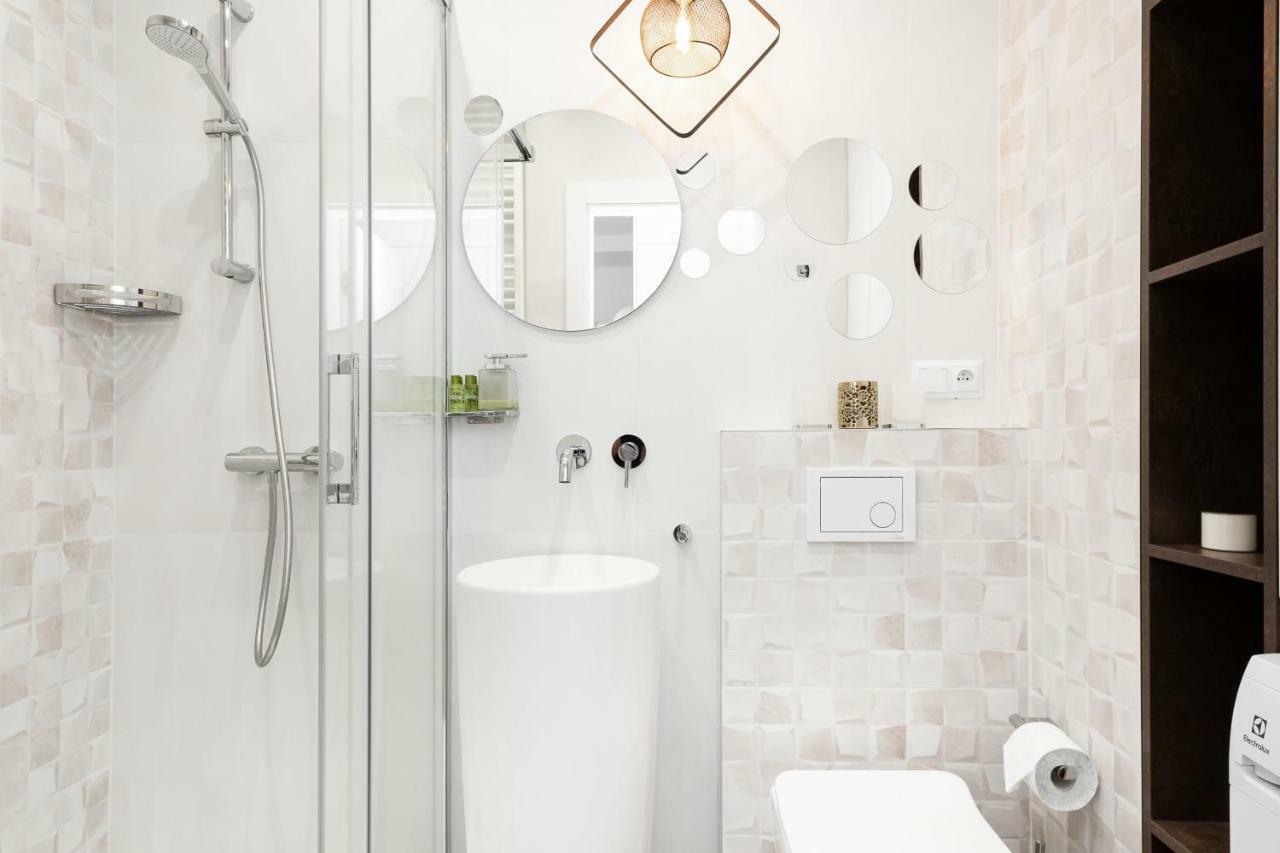 Apartments Warsaw Dzielna By Noclegi Renters المظهر الخارجي الصورة